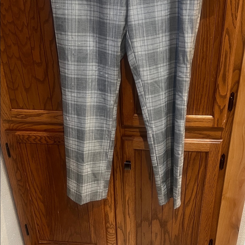 Lisette NWT Gray Plaid capris SZ 14 - Picture 7 of 9